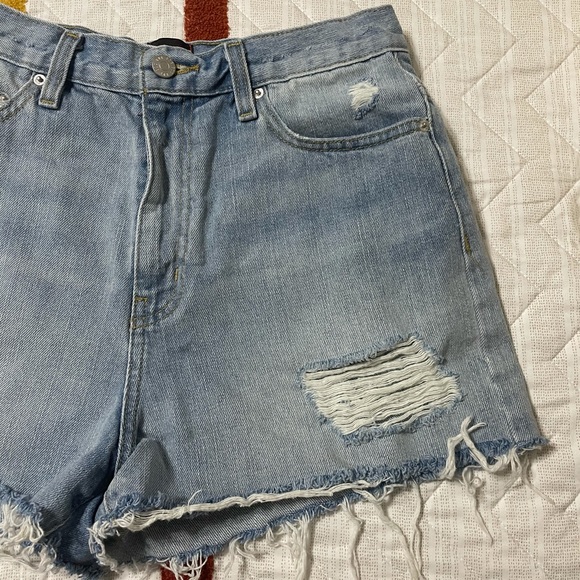 High waisted denim shorts - Picture 2 of 8